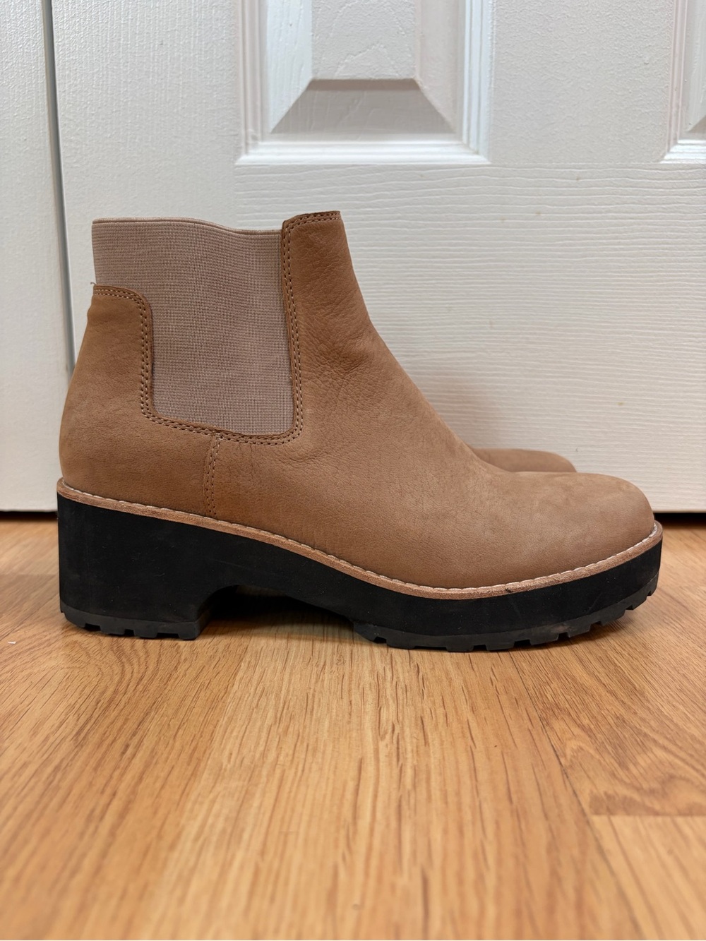 Eileen Fisher Tan Suede with Black Lug Sole Jessa Chelsea Boot Size 8